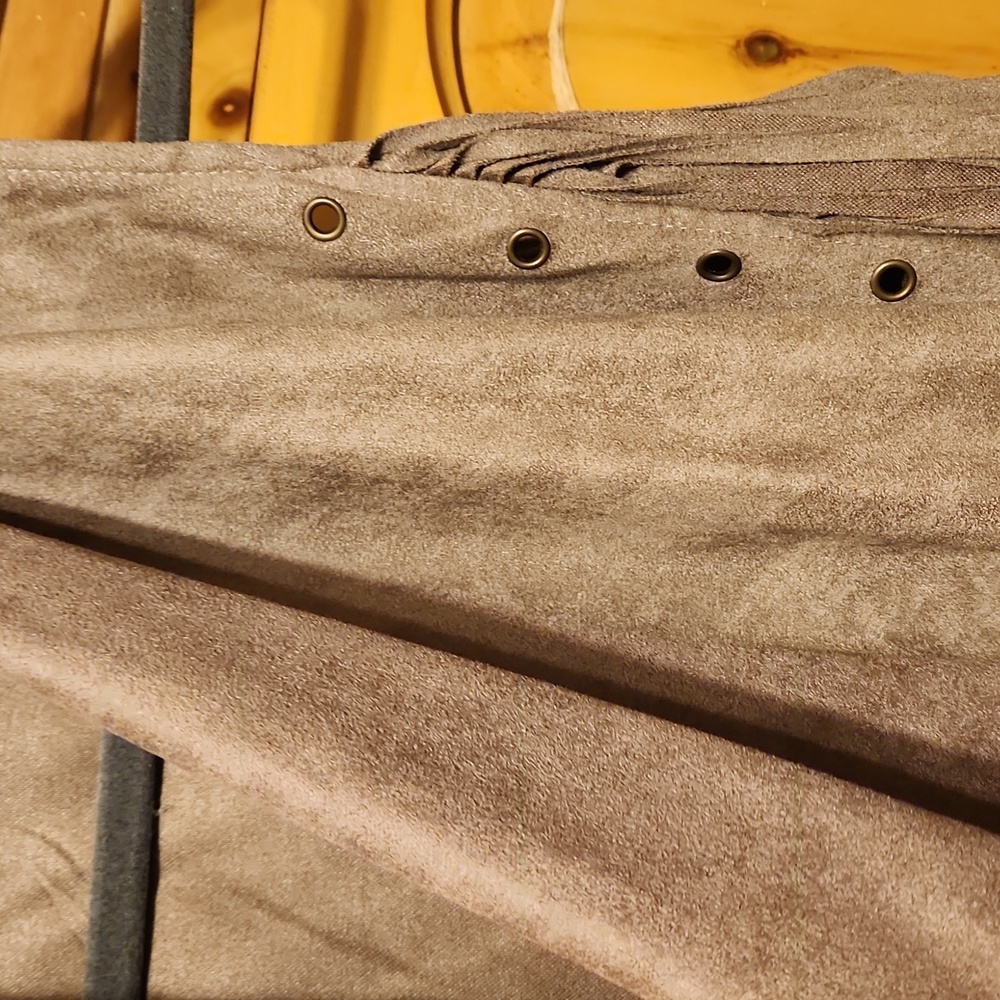 Vest - Picture 3 of 5